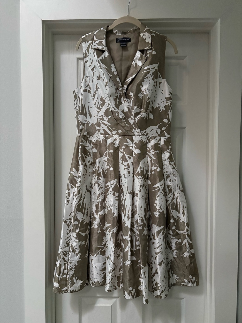 Jessica Howard Taupe Floral Faux-Wrap Sleeveless Midi Dress